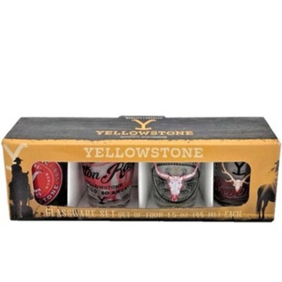 🆕Yellowstone Dutton Ranch Icons Multi Badge 4PC Mini Shot Glass Set 4x1,1.5OZ🥃 - Picture 2 of 2